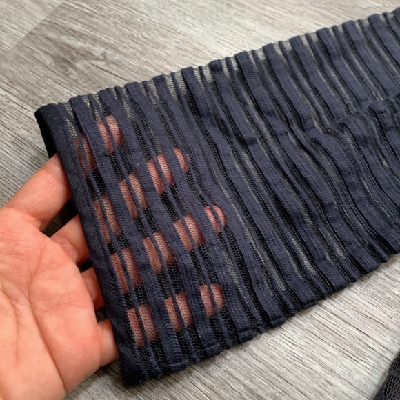 Tory Burch lace blouse Navy XS/TP NWT - Picture 7 of 9